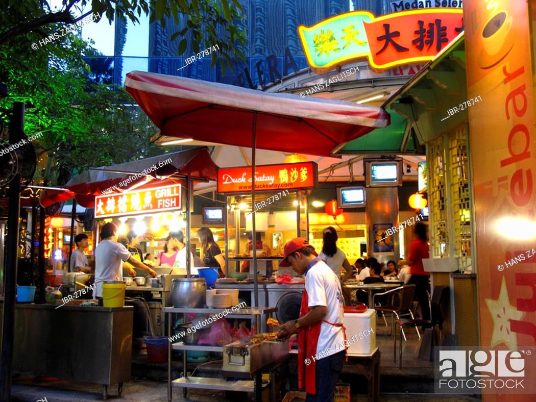 Imagen: Chinese night market, Bukit Bintang, Kuala Lumpur, Malaysia, Asia.