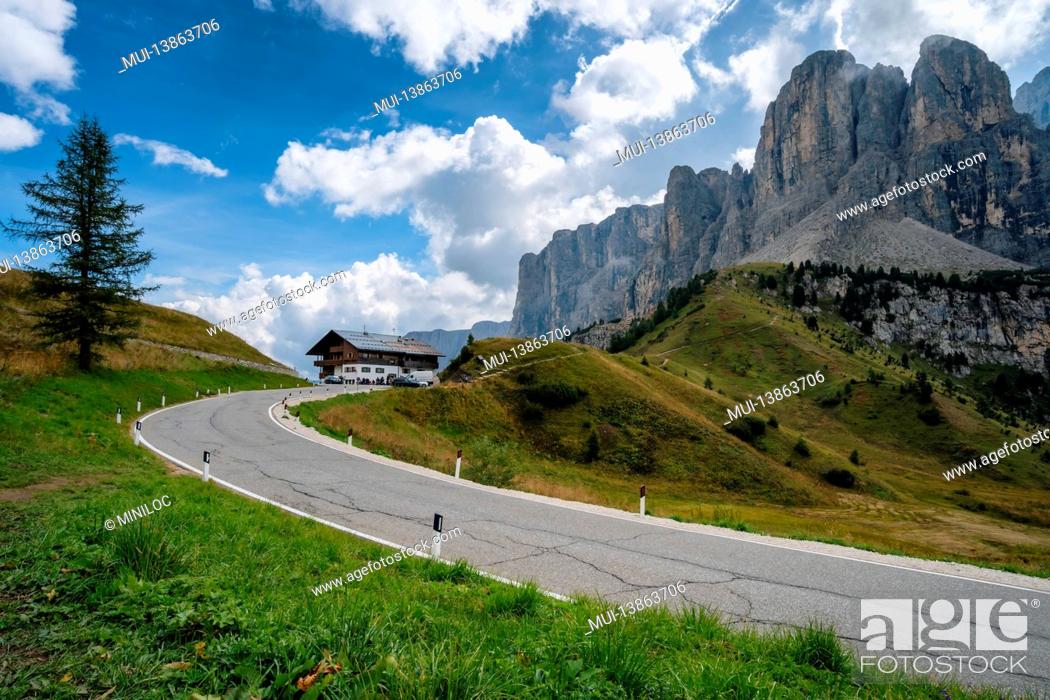 Stock Photo: Summer scenery of road over Val Gardena pass, Dolomiti, Italy.