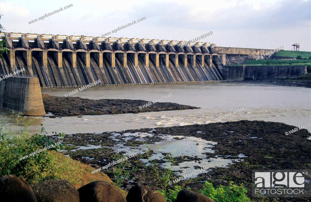 Stock Photo: Dam on narmada river ; jabalpur ; madhya pradesh ; india.