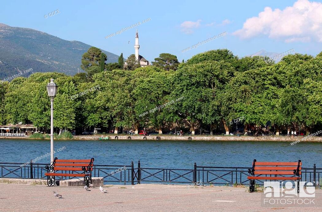 Stock Photo: Ioannina lake and Ali Pasha Mosque in summer.
