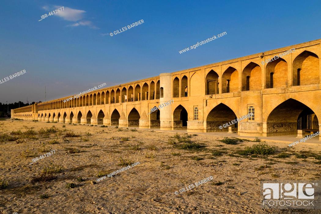 Stock Photo: Si-o-Seh Pol or Si-o-Seh Bridge on the dried Zayandeh River, Esfahan, Iran.