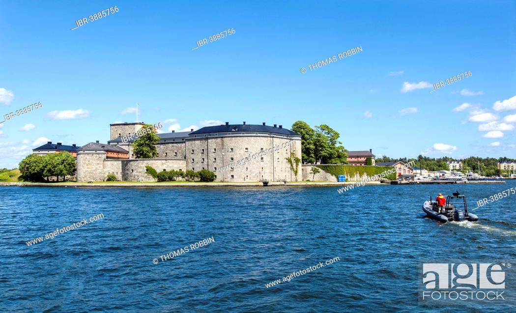 Photo de stock: Vaxholm fortress, near Vaxholm, Stockholm archipelago, Stockholm, Stockholm County, Sweden.