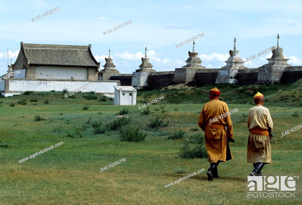 Stock Photo: Mongolians in traditional dress, Erdene Zuu, Tibetan monastery, Orkhon Valley (Unesco World Heritage List, 2004), Khudjirt region, Mongolia, 16th century.