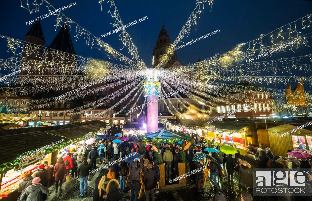 Stock Photo: View of the decorative lights during the opening of the Christmas market in Mainz, Germany, 30 November 2017. The Christmas market is open from 30 November to.