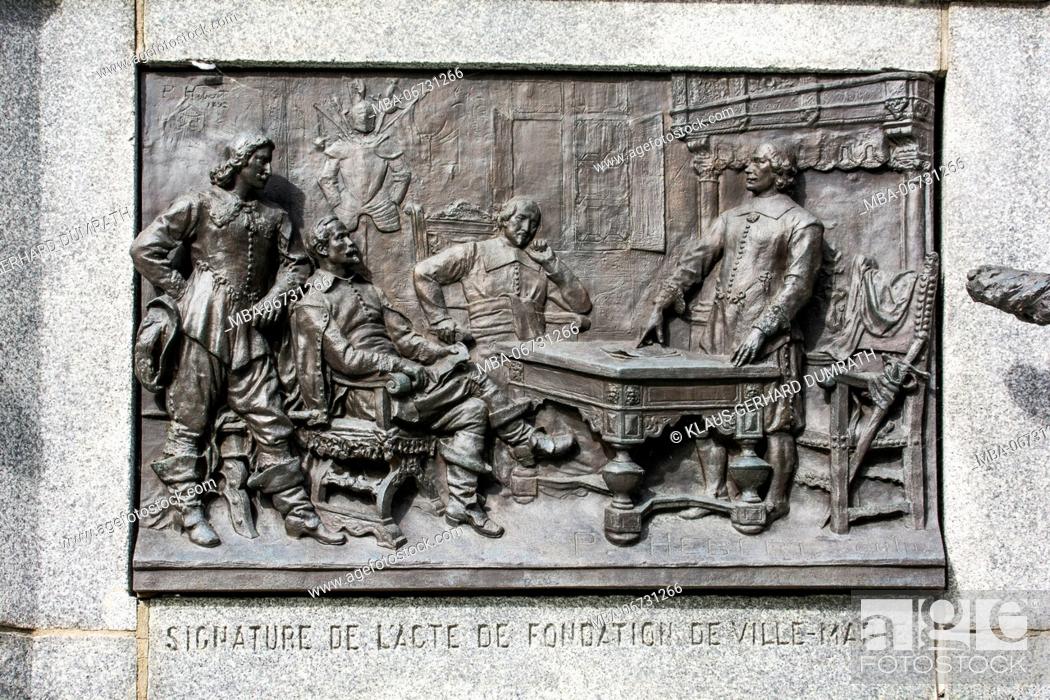 Imagen: Relief at Maisonneuve Monument in Place d'Armes in Montreal.