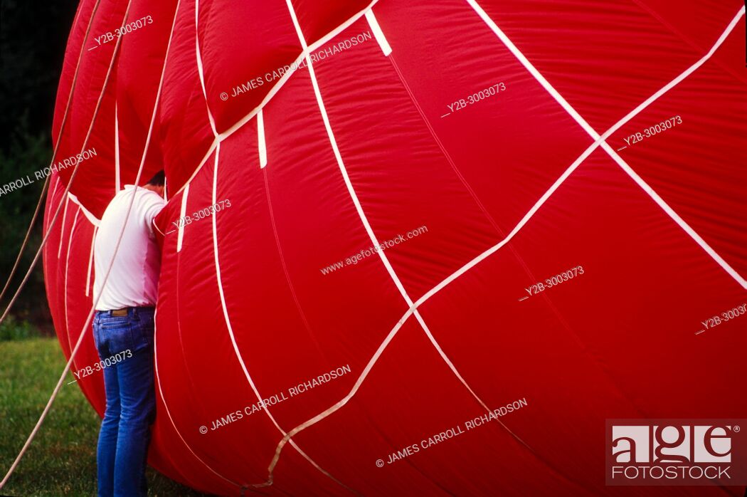 Stock Photo: Closing the top of Hot Air Balloon.