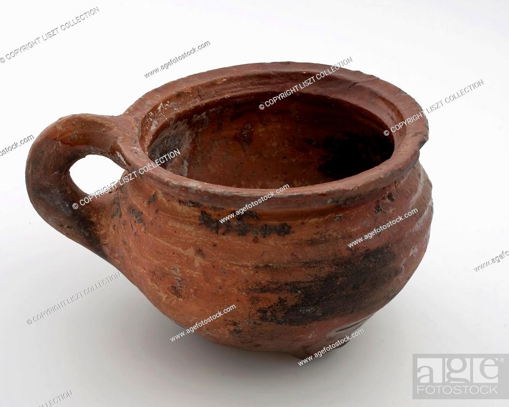 Stock Photo: Pottery cooking pot, grape-model, red shard, sparingly glazed, sausage ear, on three legs, cooking pot crockery holder kitchen utensils earthenware ceramics.