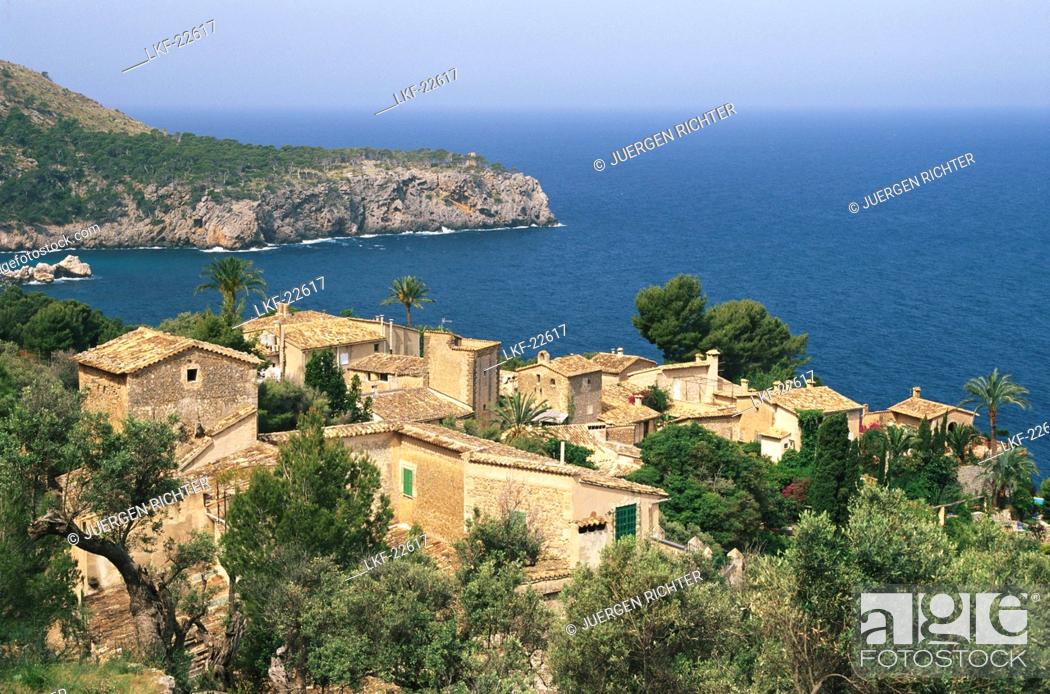 Stock Photo: Small village along the coast, Lluch Alcari, Deia, Mallorca Spain.