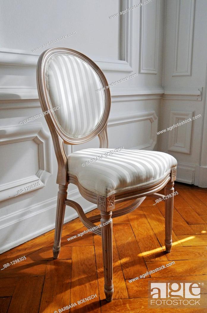 Chair Hardwood Flooring Interior, Are Grey Wood Floors Popular In Germany