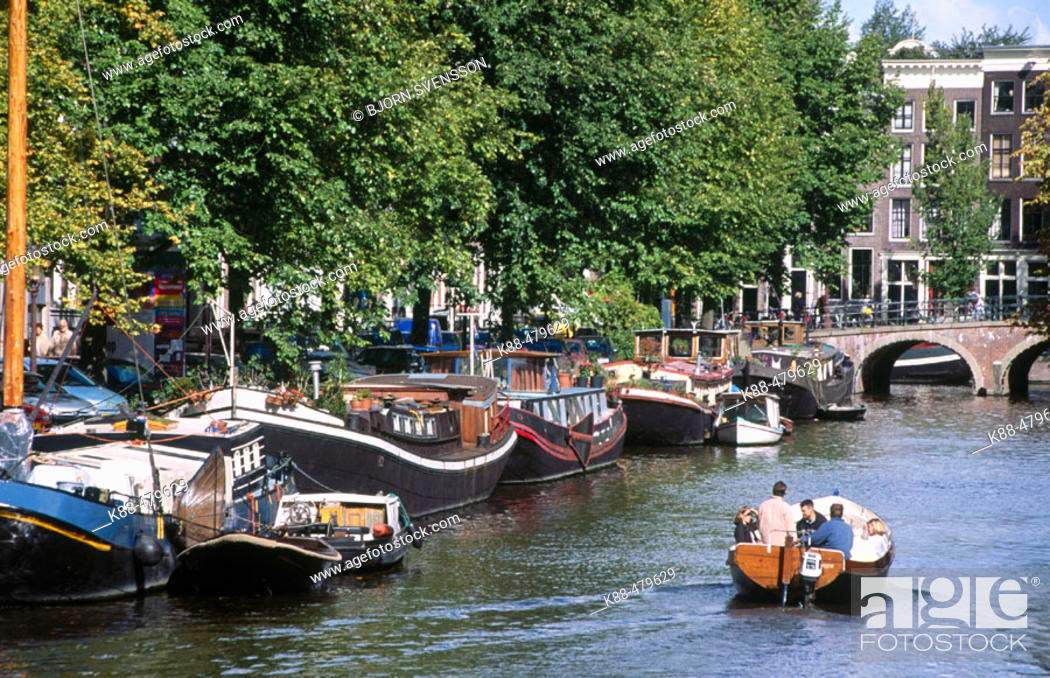 Stock Photo: Houseboats along Keizergracht. Amsterdam, Netherlands.