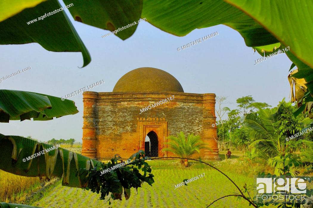 Stock Photo: Chuna khola mosque, the single-domed square mosque, located about a mile away from the northwest of the 'Shat gombuj Mosque' sixty domed mosque at Bagerhat.