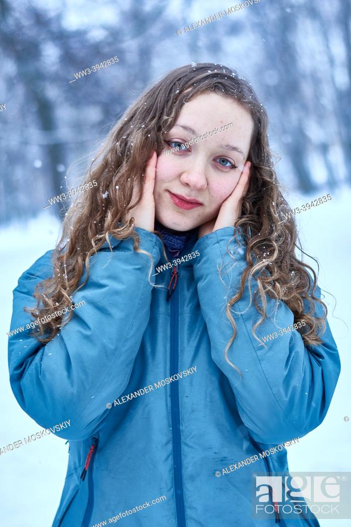 Stock Photo: Young romantic girl in love. Winter.