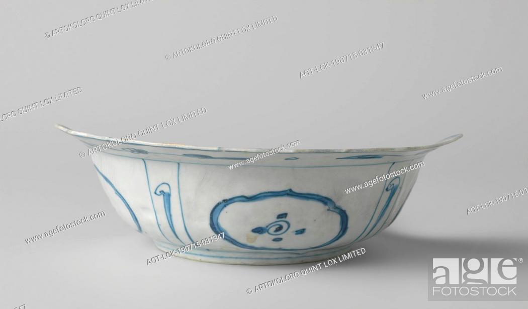 Stock Photo: Fragment deep plate from V.O.C. ship the 'Witte Leeuw', Jingdezhen, before 1613, bone china, h 6.5 cm × w 18.3 cm × d 16.9 cm.