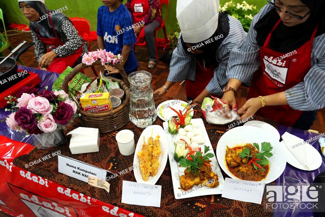 Stock Photo: Fiesta Satok 3.0 cooking competition at Sungai Maong Community Hall, Kuching, Sarawak, Malaysia.