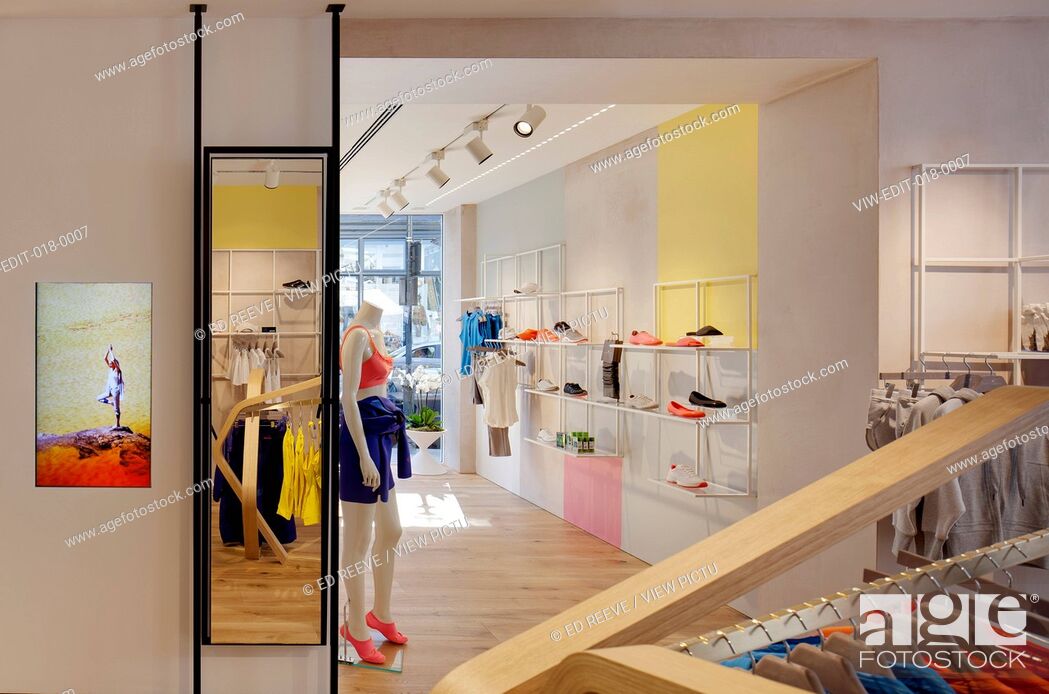 eco Arturo suerte This Adidas by Stella McCartney store is the first stand-alone shop in  London for the..., Foto de Stock, Imagen Derechos Protegidos Pic.  VIW-EDIT-018-0007 | agefotostock