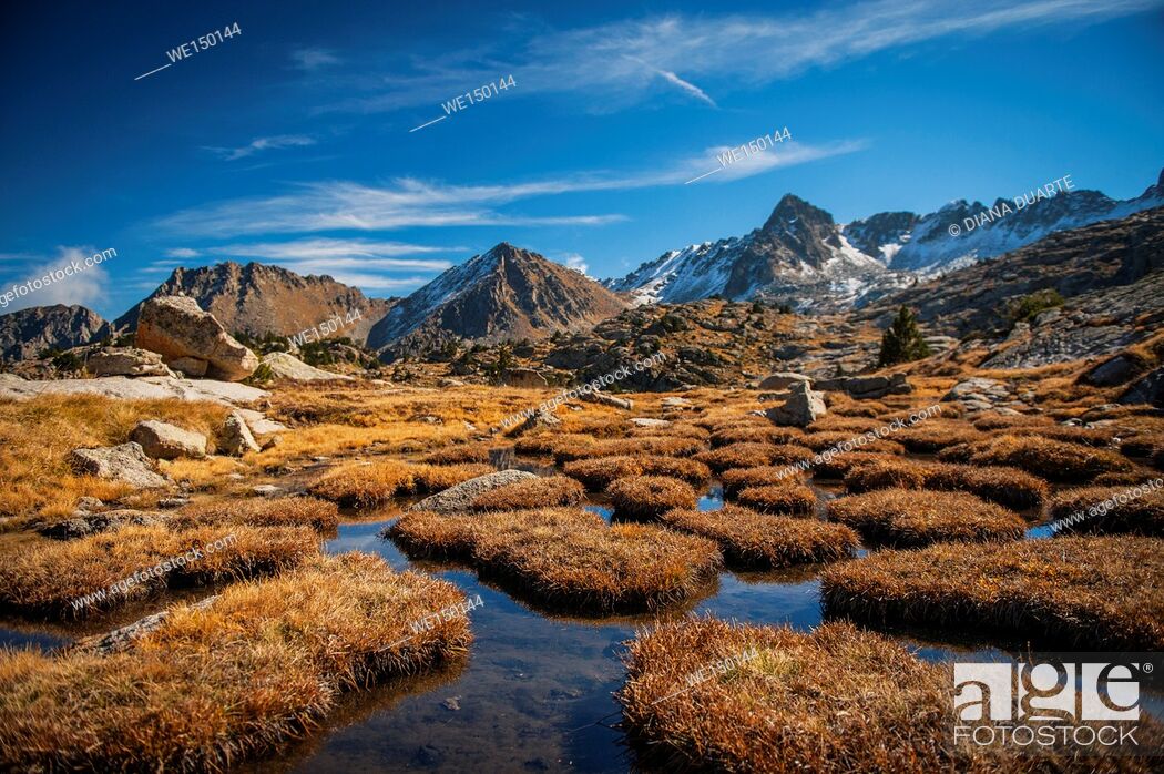 Stock Photo: Peaks of Peguera Valley, Aiguestortes National Park. Pyrenees Mountains. Lleida, Catalonia. Spain.