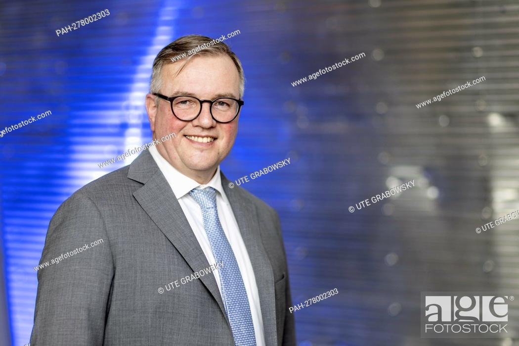 Photo de stock: Thomas Bone-Winkel, founder of Oji.Life in Munich, March 8th, 2022. - Munich/Deutschland.