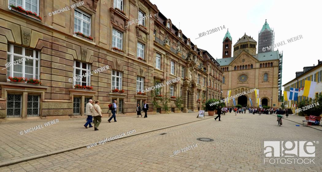 Stock Photo: Town hall, Maximilianstrasse street, Via Triumphalis street, Speyer Cathedral, Speyer Cathedral, Imperial Cathedral Basilica, a UNESCO World Heritage Site.