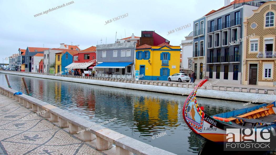 Stock Photo: Very popular in the city of Aveiro - the gondola rides through the canals - travel photography.
