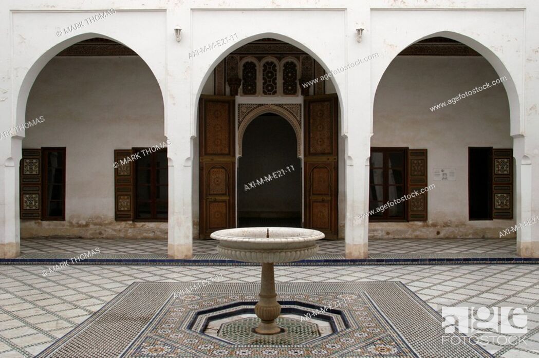 Stock Photo: Fountain at courtyard of Bahia Palace.