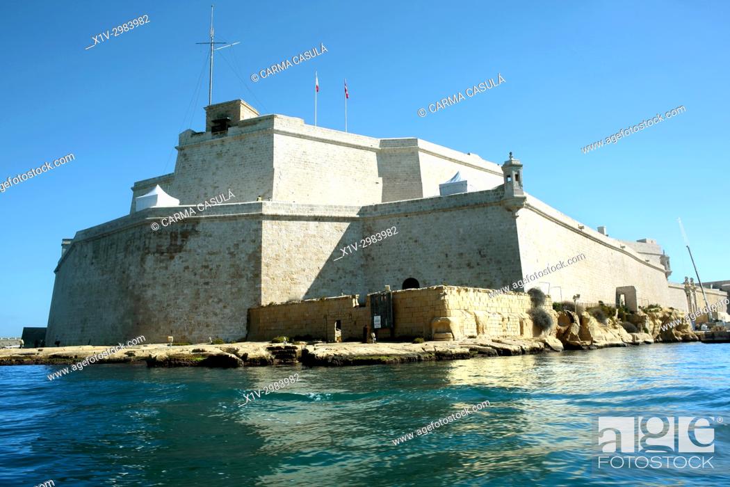 Stock Photo: Sant'Angelo Fort, Order of Malta. Canal of Birgu, Three Cities, and The Grand Harbour. Valletta, Malta.