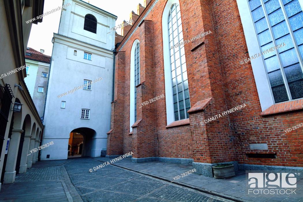Stock Photo: Side facade of St John's Archcathedral and Dziekania street seen from Kanonia street, Archikatedra Sw . Jana, Warsaw's Old Town - UNESCO World Heritage List.