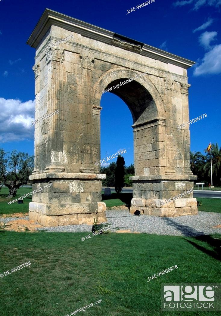 Stock Photo: Arc de Bera', Tarragona (Tarraco, Unesco World Heritage List, 2000), Catalonia, Spain. Roman civilisation, 13 BC.