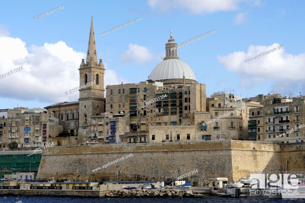 Stock Photo: Hafenrundfahrt durch den Grand Harbor - Karmeliterkirche und anglikanische Prokathedrale St. Paul, Valletta, Malta.