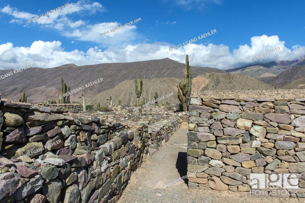 Photo de stock: Houses of the pre-Inca fortress of Tilcara (Pucar.