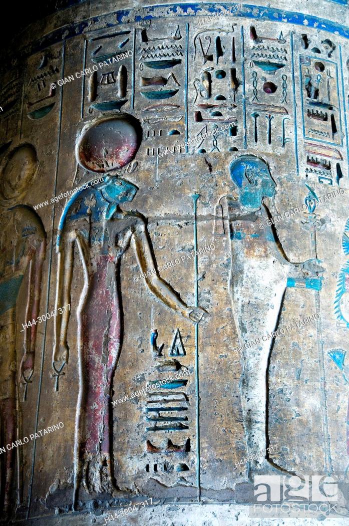 Stock Photo: Medinet Habu, Luxor, Egypt, Djamet, mortuary temple of King Ramses III, XX dyn. 1185 -1078 B.C: the gods Ptah and Sekhmet.