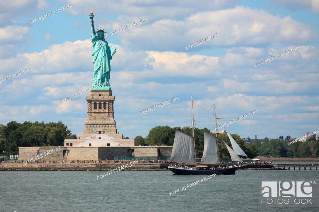 Stock Photo: usa, etat de New York, New York City, Manhattan, financial district, pointe de Manhattan, ferry pour Staten Island, buildings, baie, bateaux.