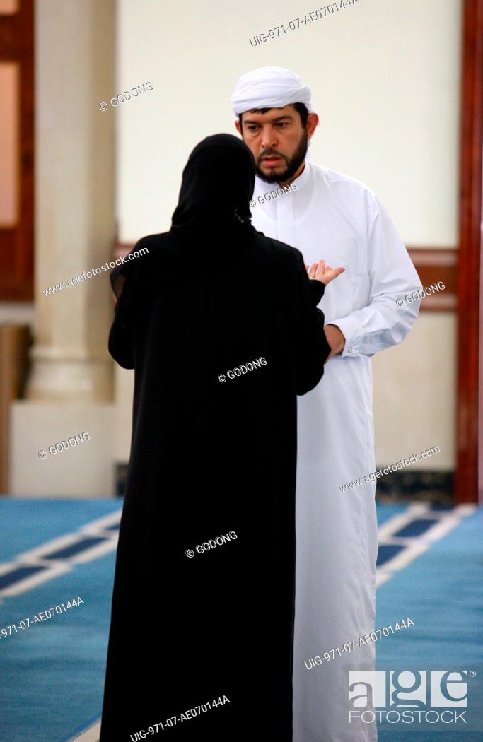 Muslim couple. Dubai, Stock Photo, Picture And Rights Managed Image. Pic.  UIG-971-07-AE070144A | agefotostock