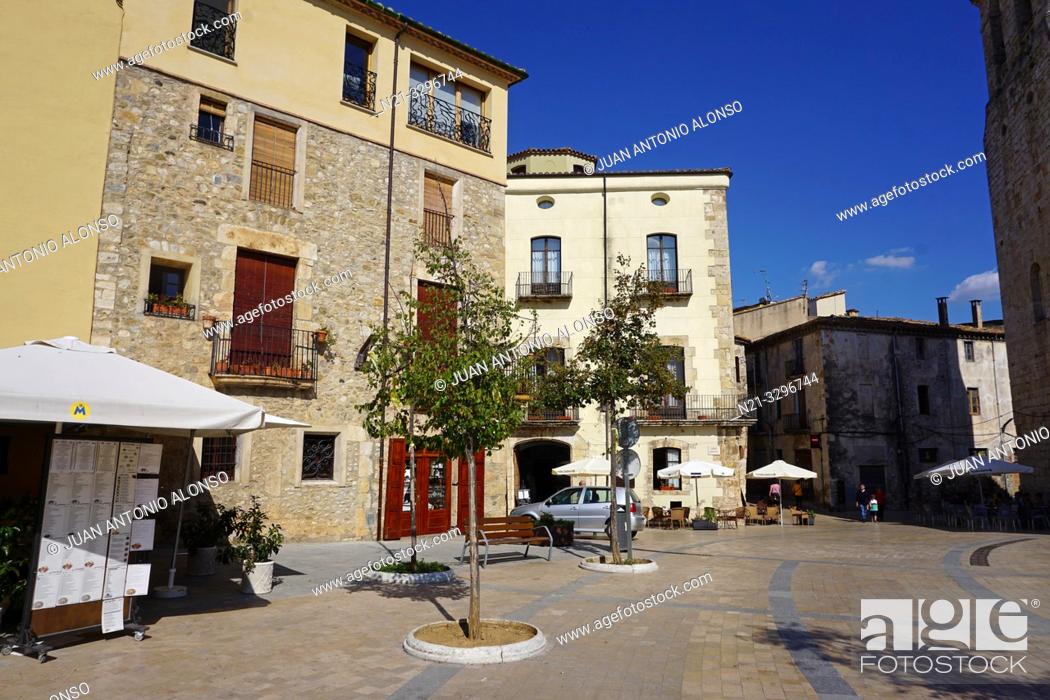 Stock Photo: Sant Pere Square. Medieval town of Besalú, La Garrotxa, Province of Girona, Catalonia, Spain, Europe.