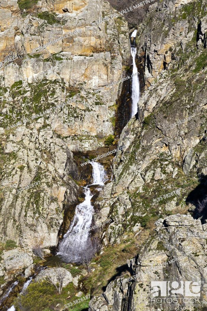 Stock Photo: Litueros waterfall in Sierra Cebollera. Sierra Norte. We are Sierra. Madrid. Spain. Europe.