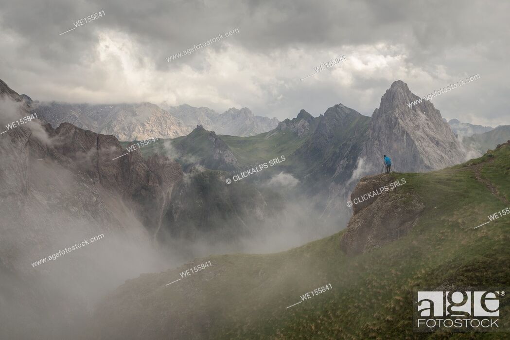 Imagen: Sentiero Viel dal Pan, Canazei, Trento, Trentino - Alto Adige, Italy, Europe.