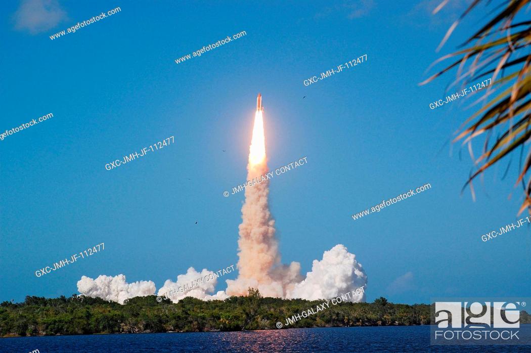 Stock Photo: The Space Shuttle Discovery and its seven-member STS-124 crew head toward Earth-orbit and a scheduled link-up with the International Space Station (ISS).