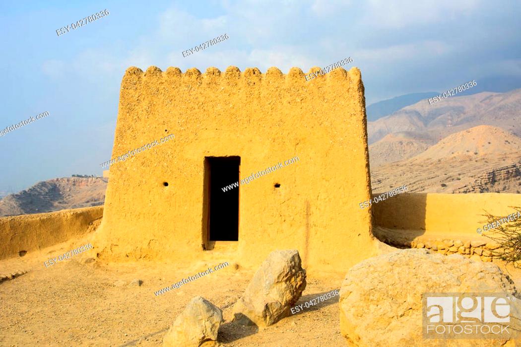 Stock Photo: Dhayah Fort, historical location in north Ras Al Khaimah United Arab Emirates.
