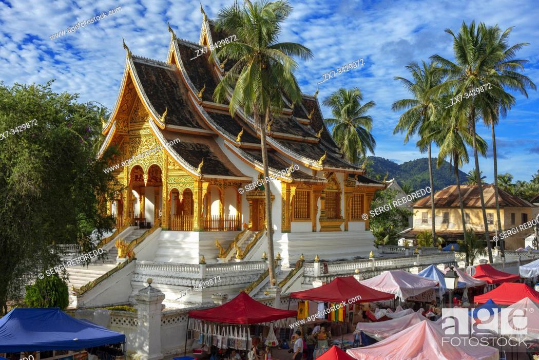 Stock Photo: Royal Palace National Museum and souvenirs market, Wat Ho Pha Bang. Luang Prabang South-East Asia. Laos.