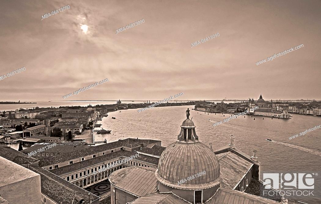 Stock Photo: Italy, Venice, Canal della Giudecca, Basilica di San Giorgio Maggiore.