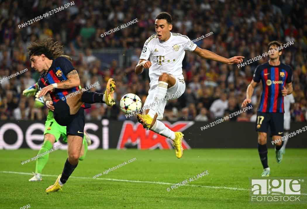 Stock Photo: 26 October 2022, Spain, Barcelona: Soccer: Champions League, FC Barcelona - FC Bayern München, Group stage, Group C, Matchday 5 at Camp Nou.