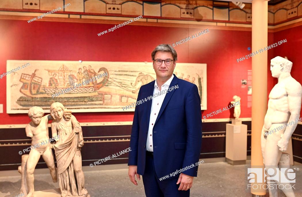 Stock Photo: 06 August 2021, Baden-Wuerttemberg, Karlsruhe: Eckart Köhne, director of the Badisches Landesmuseum, photographed in Karlsruhe Castle in the antiquities.