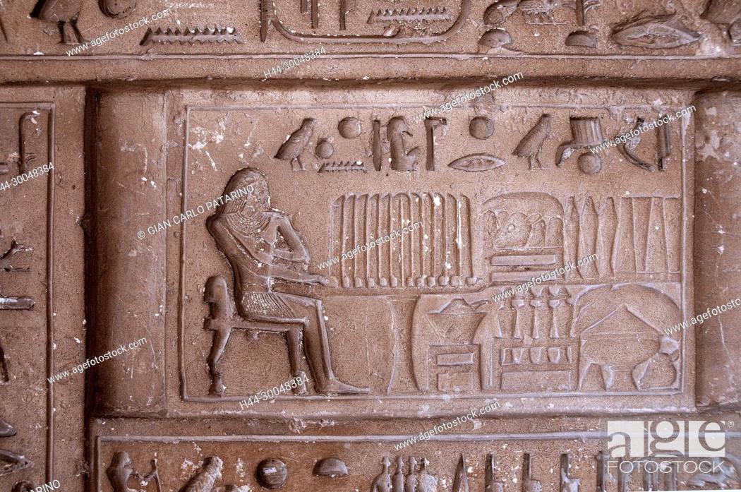 Stock Photo: Saqqara, Cairo, Egypt: pyramid of king Unas (2380-2350 b.Chr.) The false door with the seated king.