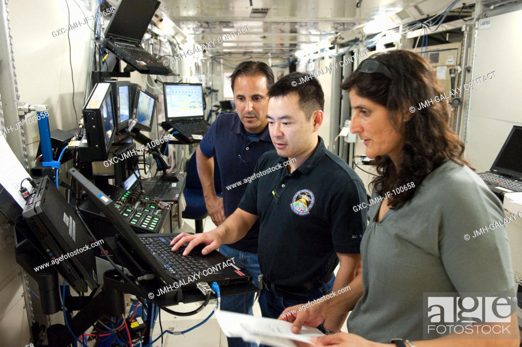 Stock Photo: NASA astronaut Sunita Williams, Expedition 32 flight engineer and Expedition 33 commander; NASA astronaut Joe Acaba, Expedition 3132 flight engineer; and Japan.