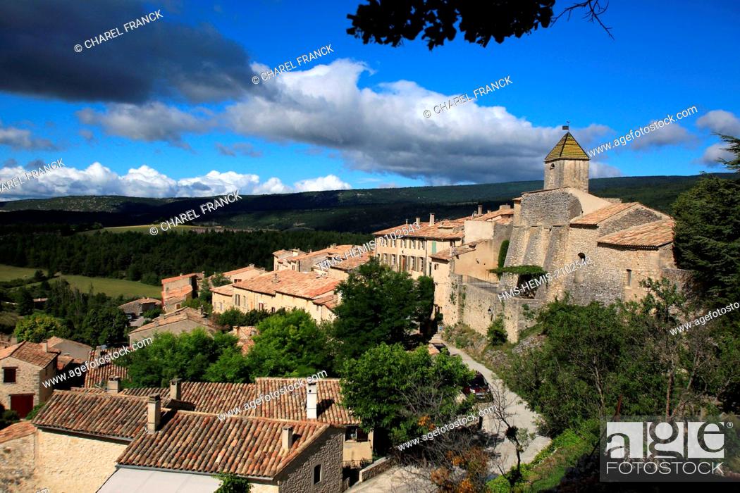 Stock Photo: France, Vaucluse, Aurel, Ste Aurele church at the heart of the village.