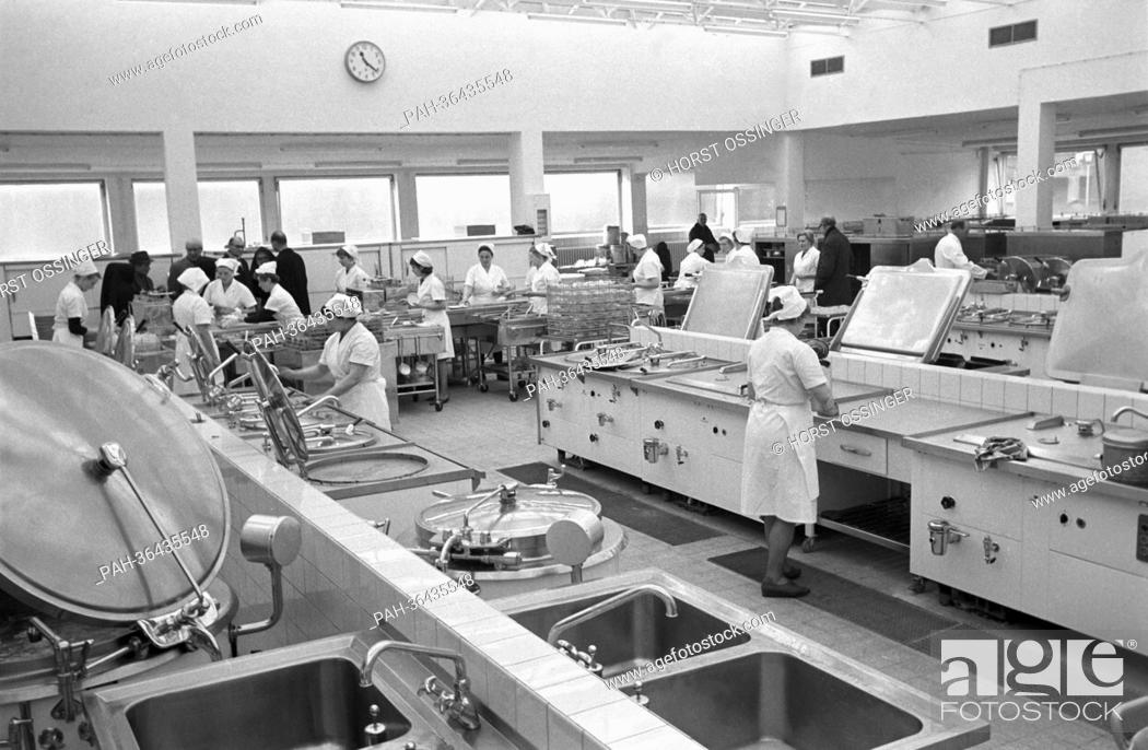 Stock Photo: A view of the canteen kitchen. At an expense of 1, 6 million Mark, one of the most modern hospital kitchens of Germany was built in the Krupp hospital in Essen.