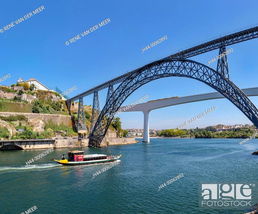 Stock Photo: Railway bridge Ponte de São João, old and new.