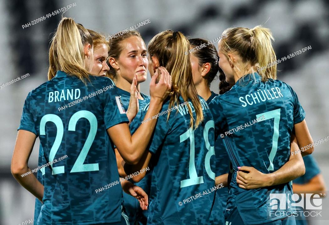 Stock Photo: 06 September 2022, Bulgaria, Plowdiw: Soccer, Women: World Cup Qualification Europe Women, Bulgaria - Germany, Group stage, Group H, Matchday 10.