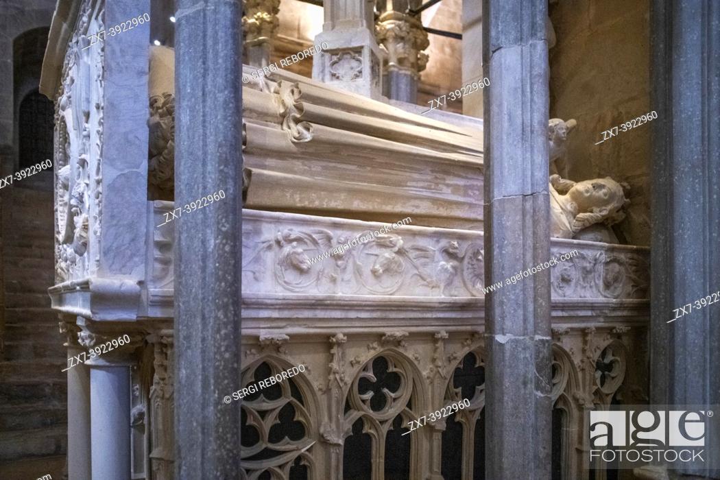 Stock Photo: White marble tomb of Pere III de Aragón Jaime III and his wife, built in 1306. Monestir de Santa Maria de Santes Creus, Cistercian abbey, monastery, church.