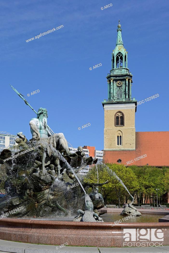 Stock Photo: Neptunbrunnen am Alexanderplatz, im Hintergrund die Marienkirche, Berlin, Deutschland, Europa, oeffentlicherGrund.