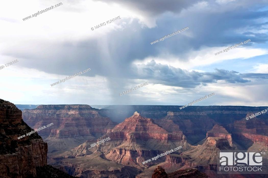 Stock Photo: Bad weather front in the Grand Canyon National Park, Arizona, USA.